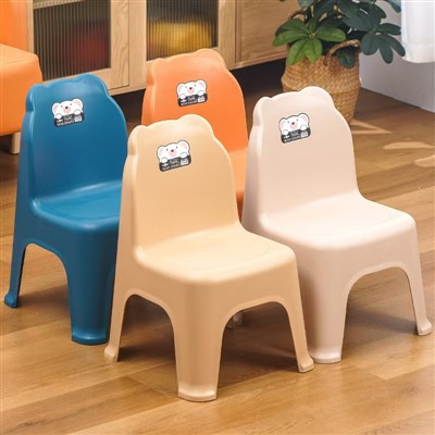 深い型で販売するための子供のプラスチック製の椅子